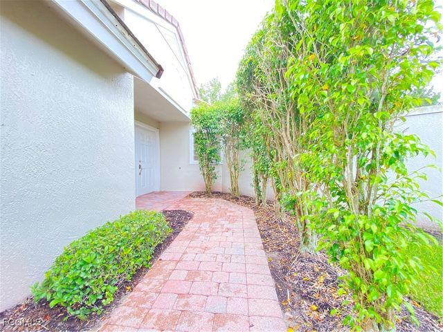 2287 Summersweet DR, Alva, FL 33920