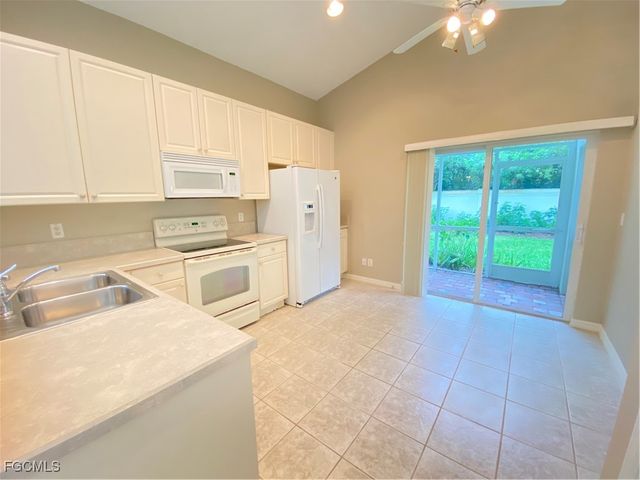 2287 Summersweet DR, Alva, FL 33920