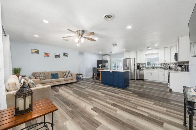 10350 SE 43RD COURT, Belleview, FL 34420