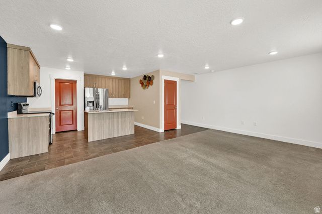 6483 S ASPEN LN, South Weber, UT 84405