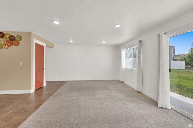 6483 S ASPEN LN, South Weber, UT 84405
