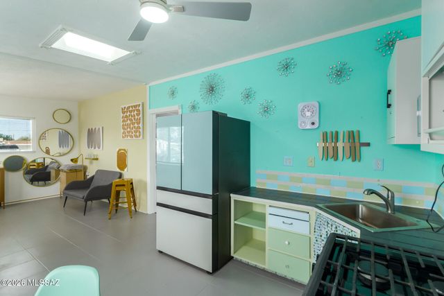 1217 W Hadley Street, Tucson, AZ 85705