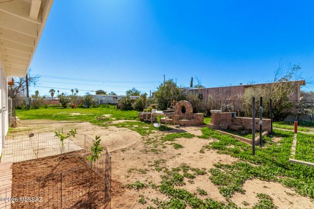 1217 W Hadley Street, Tucson, AZ 85705