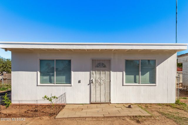 1217 W Hadley Street, Tucson, AZ 85705