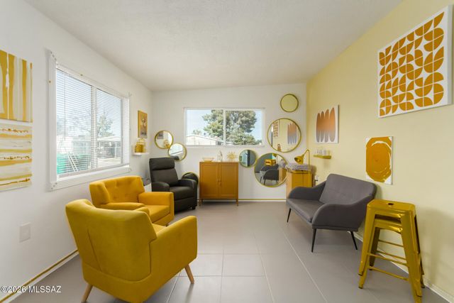 1217 W Hadley Street, Tucson, AZ 85705