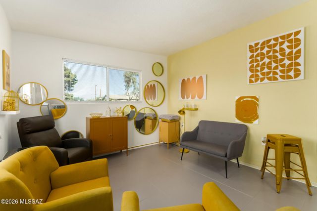 1217 W Hadley Street, Tucson, AZ 85705