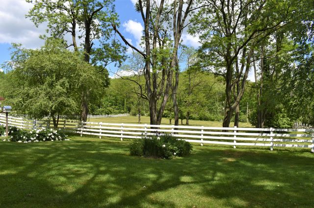 2350 W Broadway, Granville, OH 43023