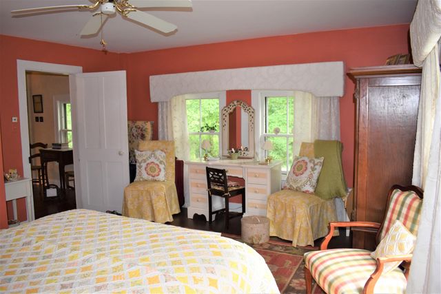 2350 W Broadway, Granville, OH 43023