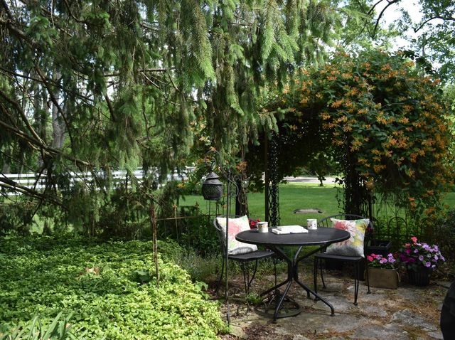 2350 W Broadway, Granville, OH 43023