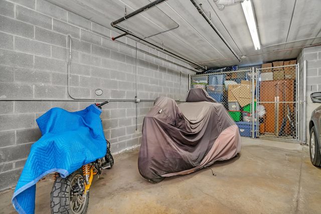 6743 S Pointe Drive 1C, Tinley Park, IL 60477