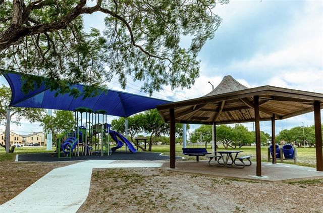 2413 Cricket Hollow St, Corpus Christi, TX 78414