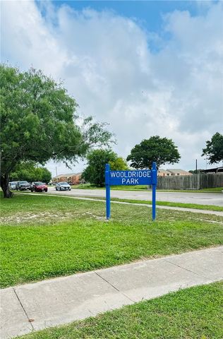 2413 Cricket Hollow St, Corpus Christi, TX 78414