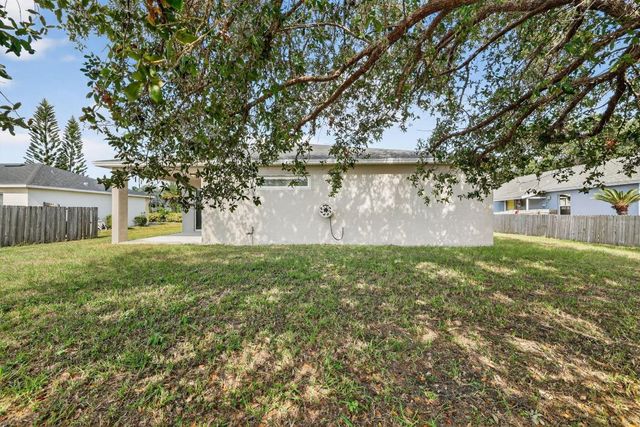 418 SW Fields Avenue, Port St. Lucie, Port St Lucie, FL 34953