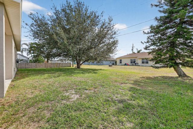 418 SW Fields Avenue, Port St. Lucie, Port St Lucie, FL 34953