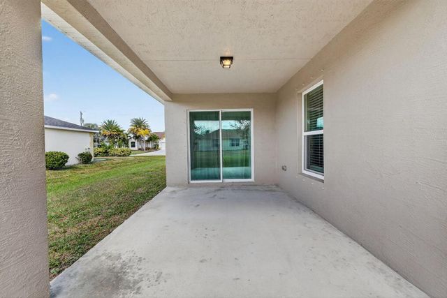 418 SW Fields Avenue, Port St. Lucie, Port St Lucie, FL 34953