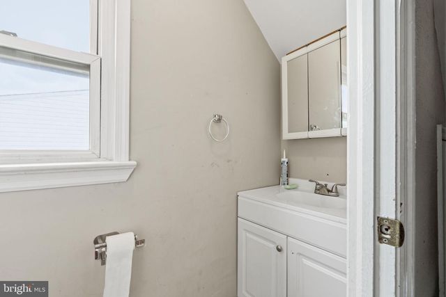 3523 DIXON AVE, Bristol, PA 19007