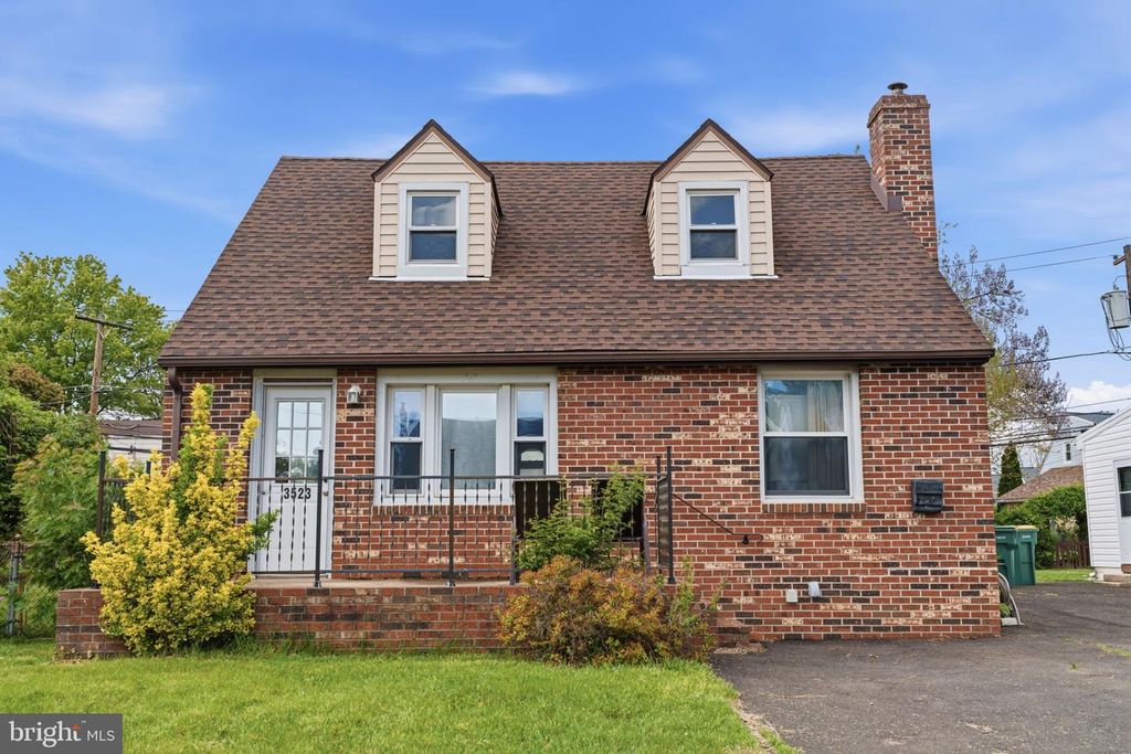 3523 DIXON AVE, Bristol, PA 19007