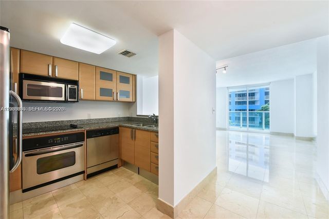 2101 Brickell Ave 305, Miami, FL 33129