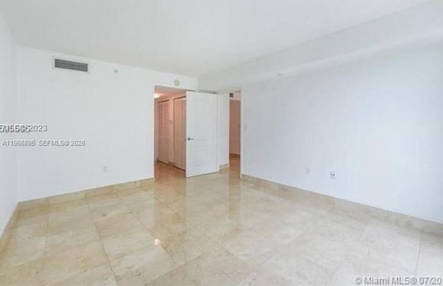 2101 Brickell Ave 305, Miami, FL 33129