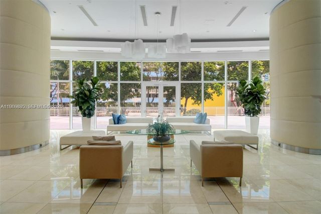 2101 Brickell Ave 305, Miami, FL 33129