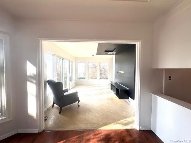 23 Gay Drive, Great Neck, NY 11024