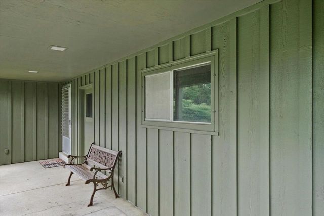 9011 W Meadow LANE, Franklin, WI 53132