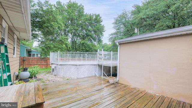 100 KENNEDY BLVD, Somerdale, NJ 08083