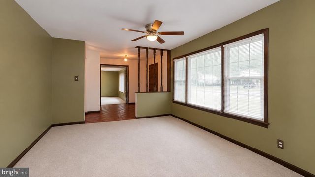 100 KENNEDY BLVD, Somerdale, NJ 08083