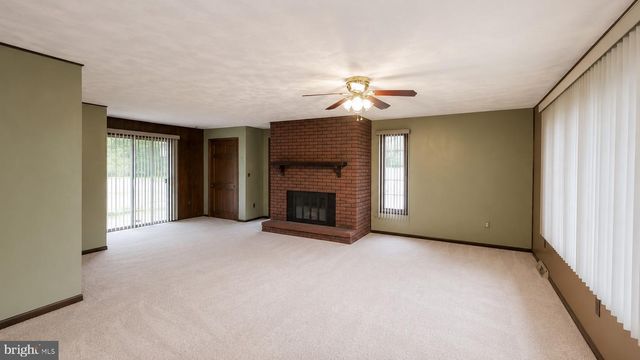 100 KENNEDY BLVD, Somerdale, NJ 08083