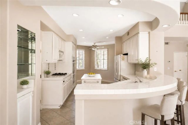 21276 Mazatlan, Mission Viejo, CA 92692
