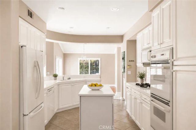 21276 Mazatlan, Mission Viejo, CA 92692