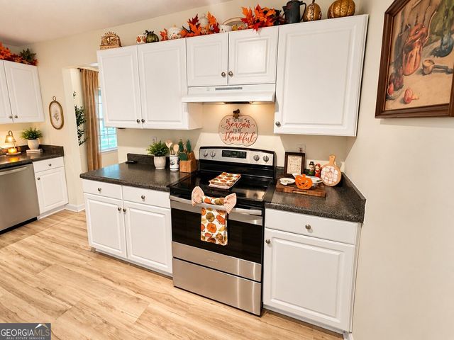 60 Aberdeen Court, Jefferson, GA 30549