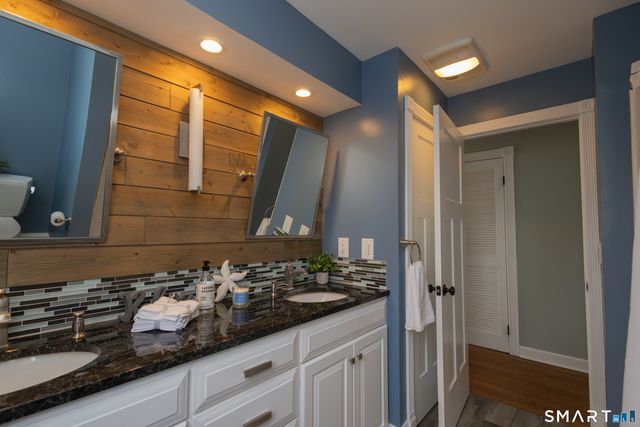 150 Poplar Drive, Cheshire, CT 06479