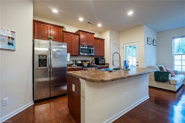 2459 Hartfield Circle, Winston-salem, NC 27103