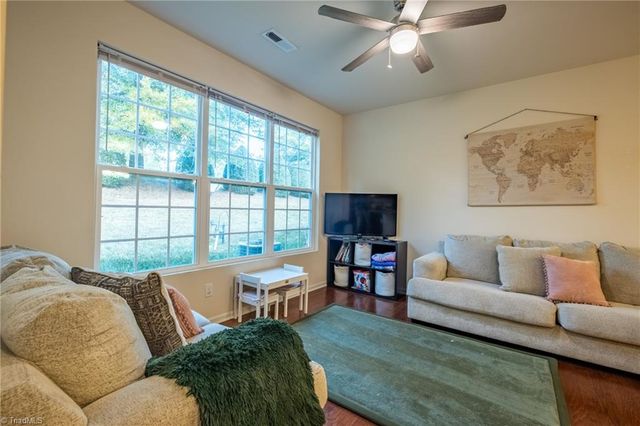 2459 Hartfield Circle, Winston-salem, NC 27103