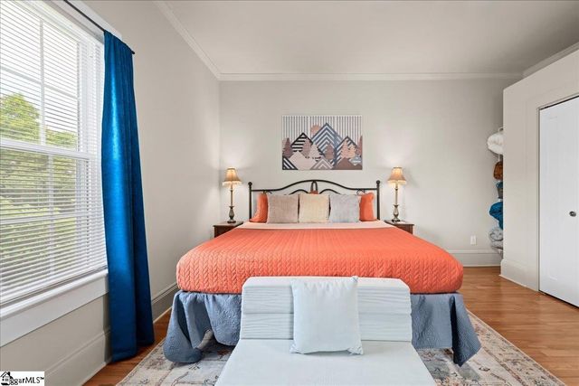 26 W 5th Street, Greenville, SC 29611