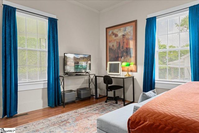 26 W 5th Street, Greenville, SC 29611