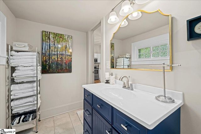 26 W 5th Street, Greenville, SC 29611