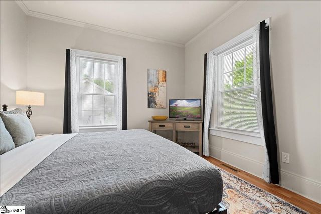 26 W 5th Street, Greenville, SC 29611
