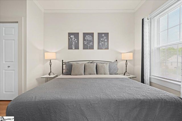 26 W 5th Street, Greenville, SC 29611
