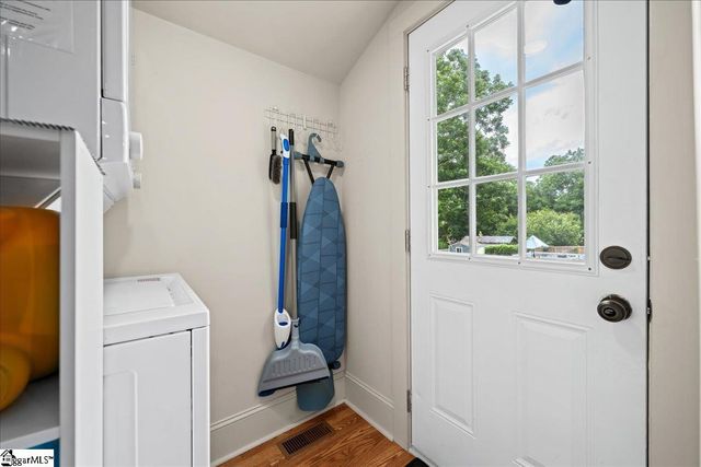 26 W 5th Street, Greenville, SC 29611