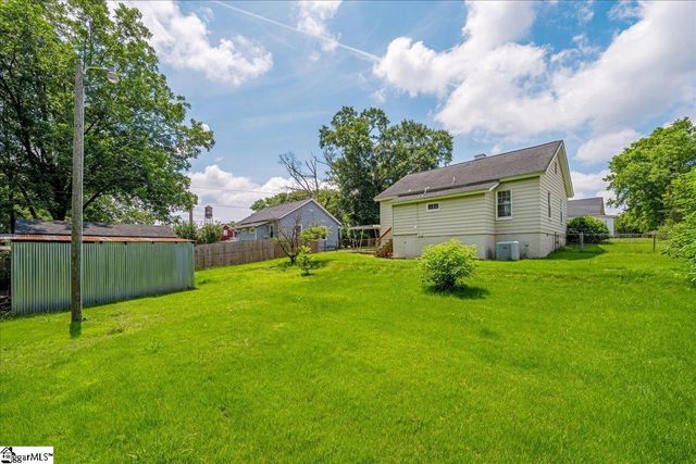 26 W 5th Street, Greenville, SC 29611