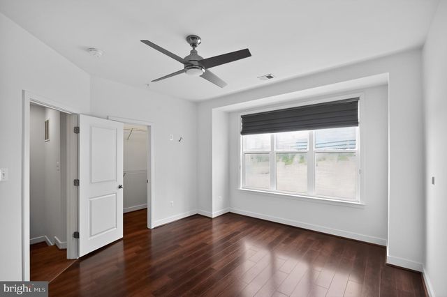 8319 LOOKING GLASS WAY, Fairfax, VA 22031