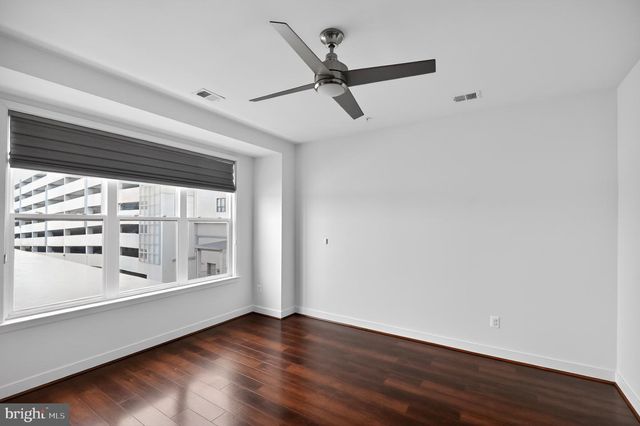 8319 LOOKING GLASS WAY, Fairfax, VA 22031