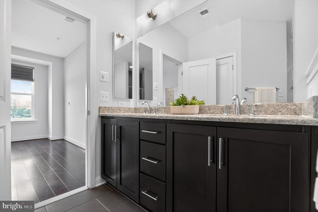 8319 LOOKING GLASS WAY, Fairfax, VA 22031