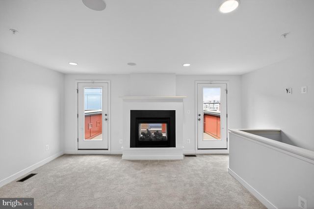 8319 LOOKING GLASS WAY, Fairfax, VA 22031