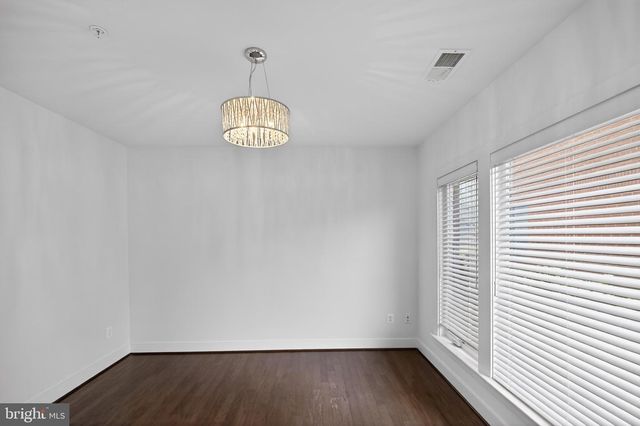 8319 LOOKING GLASS WAY, Fairfax, VA 22031