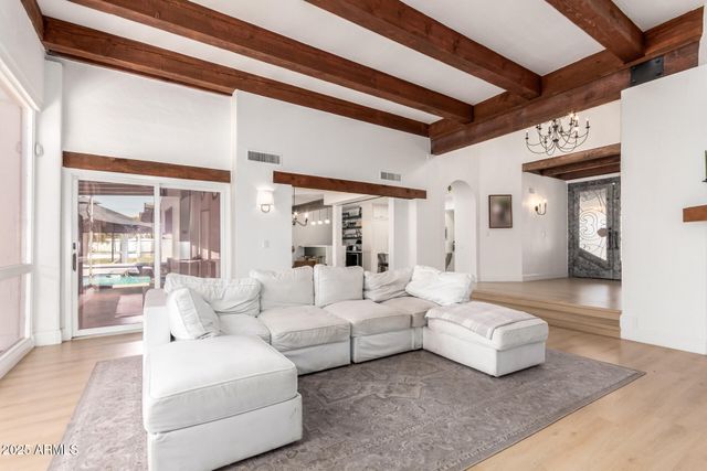 3342 E FOX Street, Mesa, AZ 85213