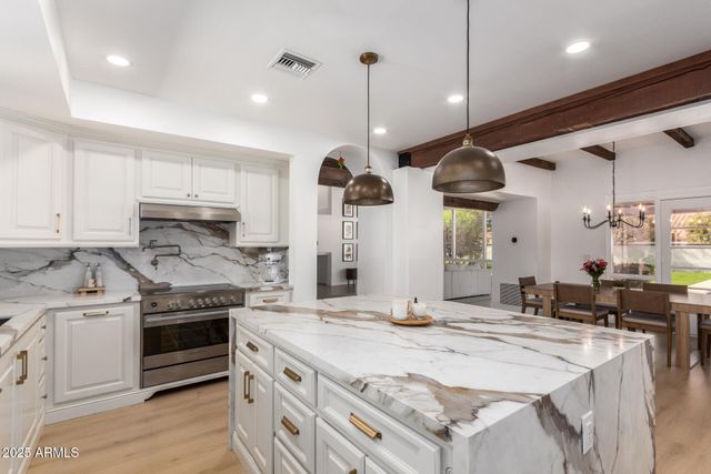 3342 E FOX Street, Mesa, AZ 85213