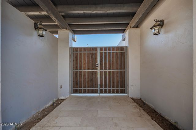 3342 E FOX Street, Mesa, AZ 85213